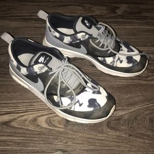 CUTE NIKE TENNIS SHOES